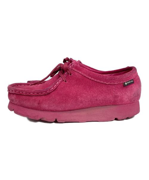 CLARKS（クラークス）CLARKS (クラークス) ワラビーシューズ ショッキングピンク サイズ:23.5の古着・服飾アイテム