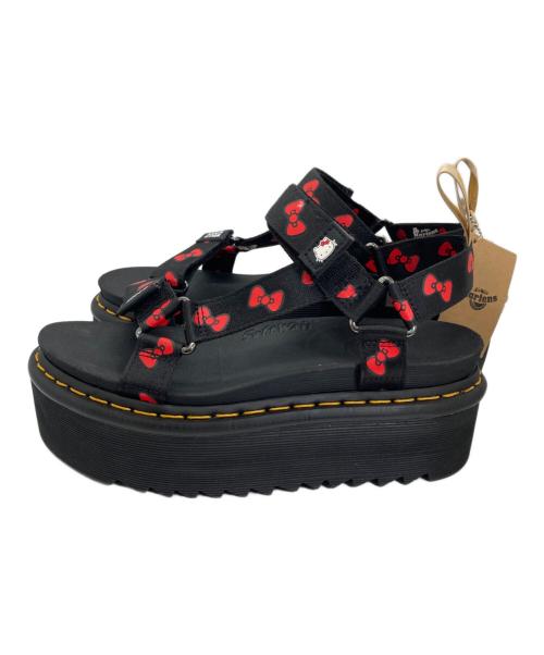Dr.Martens（ドクターマーチン）Dr.Martens (ドクターマーチン) HELLO KITTY (ハローキティ) 厚底ストラップサンダル VEGAN SANDAL HK ブラック サイズ:25(EU39)の古着・服飾アイテム