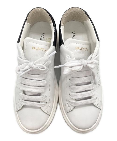 VALENTINO（ヴァレンティノ）VALENTINO (ヴァレンティノ) スニーカー ホワイト サイズ:25の古着・服飾アイテム