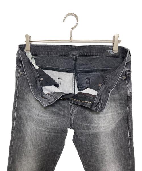DIESEL（ディーゼル）DIESEL (ディーゼル) デニムパンツ グレー サイズ:W32 L32の古着・服飾アイテム