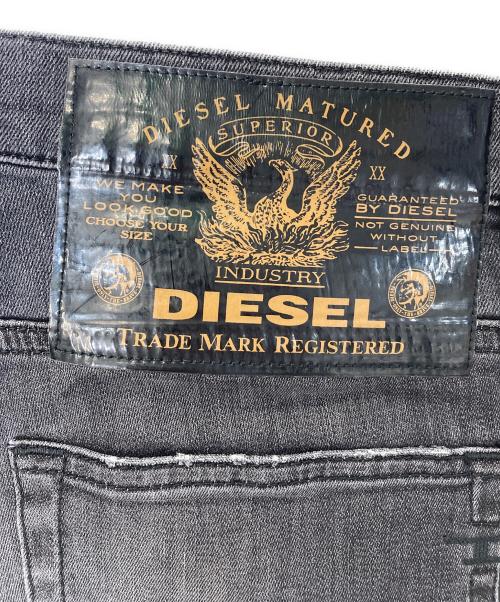 DIESEL（ディーゼル）DIESEL (ディーゼル) デニムパンツ グレー サイズ:W32 L32の古着・服飾アイテム