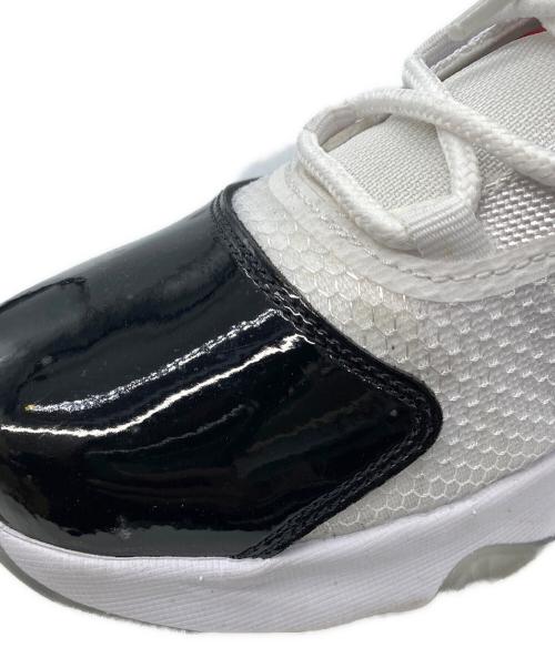 NIKE（ナイキ）NIKE (ナイキ) JORDAN 11 CMFT LOW ホワイト×ブラック サイズ:26の古着・服飾アイテム