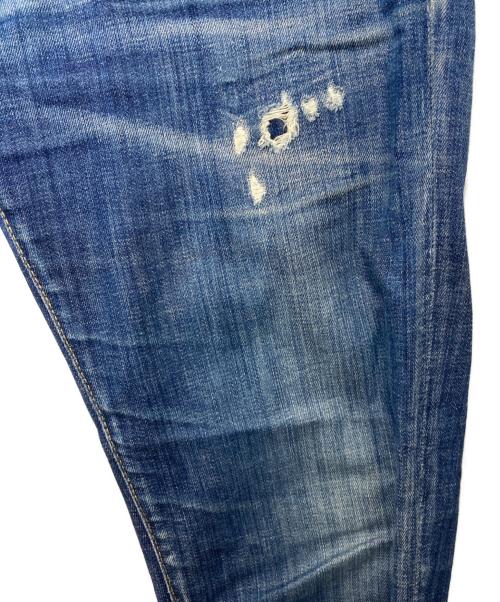 DSQUARED2（ディースクエアード）DSQUARED2 (ディースクエアード) クラッシュ加工デニムパンツ インディゴ サイズ:44の古着・服飾アイテム