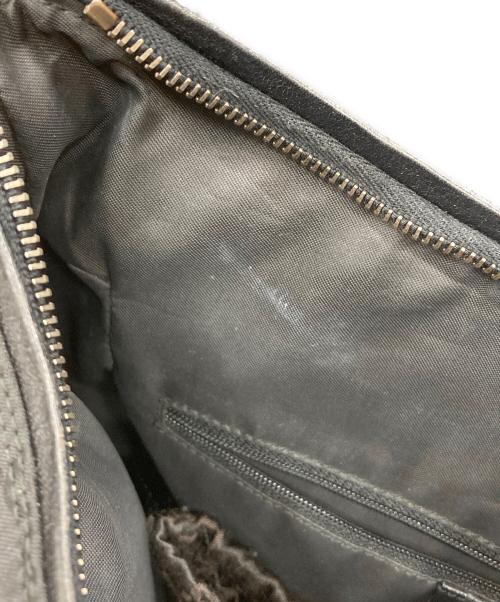 GUCCI（グッチ）GUCCI (グッチ) GGナイロンワンショルダーバッグ ブラックの古着・服飾アイテム