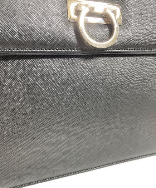 Salvatore Ferragamo（サルヴァトーレ フェラガモ）Salvatore Ferragamo (サルヴァトーレ フェラガモ) ガンチーニ ハンドバッグ ブラックの古着・服飾アイテム