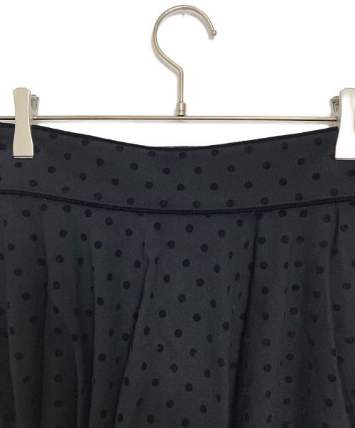 RED VALENTINO（レッドヴァレンティノ）RED VALENTINO (レッドヴァレンティノ) ドットミニスカート ブラック サイズ:Mの古着・服飾アイテム