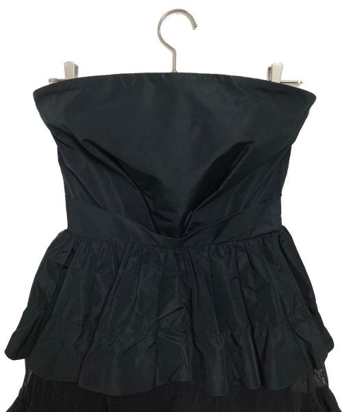 RED VALENTINO（レッドヴァレンティノ）RED VALENTINO (レッドヴァレンティノ) フリルミニドレス ブラック サイズ:40の古着・服飾アイテム
