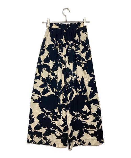 LUSANA（ルサーナ）LUSANA (ルサーナ) 総柄パンツ　CICI PANTS ベージュ×ブラック サイズ:Sの古着・服飾アイテム
