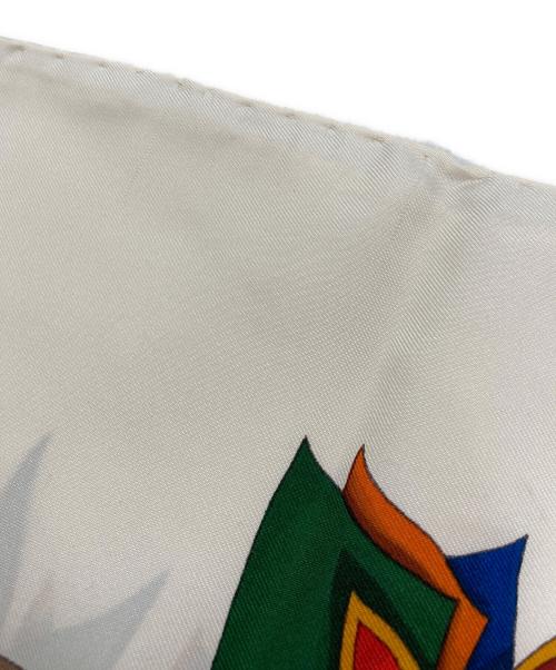 GUCCI（グッチ）GUCCI (グッチ) シルクスカーフ ホワイトの古着・服飾アイテム