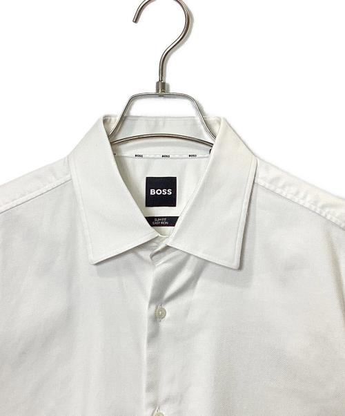 HUGO BOSS（ヒューゴ ボス）HUGO BOSS (ヒューゴ ボス) シャツ ホワイト サイズ:42の古着・服飾アイテム