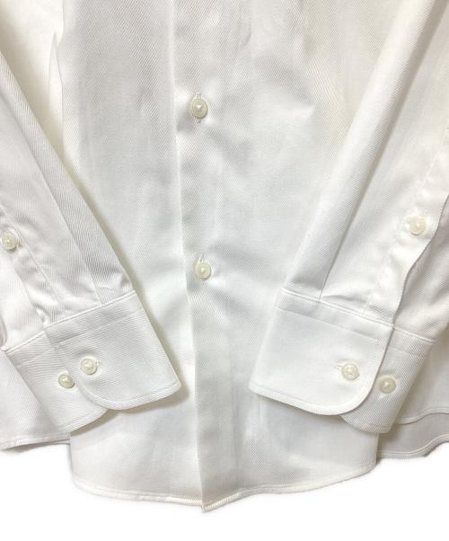 HUGO BOSS（ヒューゴ ボス）HUGO BOSS (ヒューゴ ボス) シャツ ホワイト サイズ:42の古着・服飾アイテム