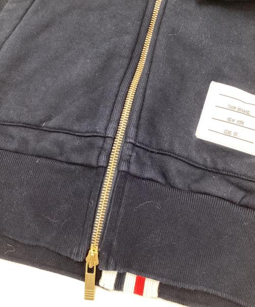 THOM BROWNE. NEW YORK（トムブラウン ニューヨーク）THOM BROWNE. NEW YORK (トムブラウン ニューヨーク) HOODIE ZIP-UP PULLOVER IN CLASSIC LOOPBACK WITH CB RWB STRIPE ネイビー サイズ:00の古着・服飾アイテム