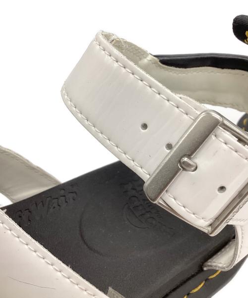 Dr.Martens（ドクターマーチン）Dr.Martens (ドクターマーチン) ストラップサンダル ホワイト サイズ:UK5の古着・服飾アイテム