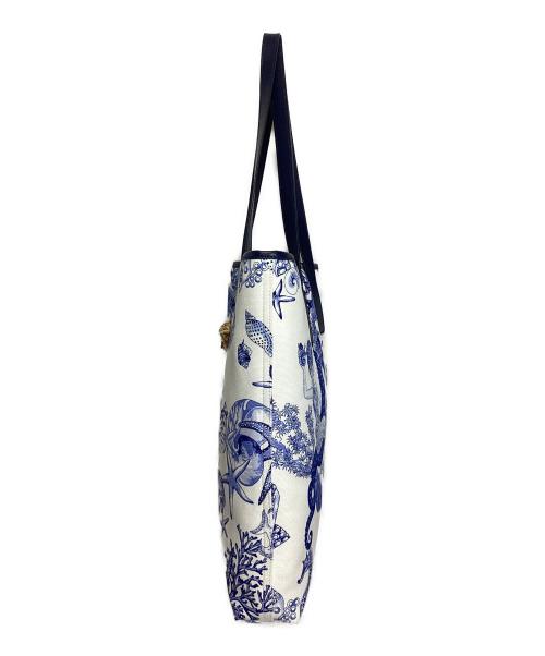 VERSACE（ヴェルサーチェ）VERSACE (ヴェルサーチェ) キャンバストートバッグ コーラルシアターラ メデューサ  ホワイト×ブルーの古着・服飾アイテム
