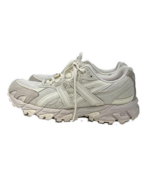asics（アシックス）asics (アシックス) ローカットスニーカー ホワイト サイズ:24の古着・服飾アイテム