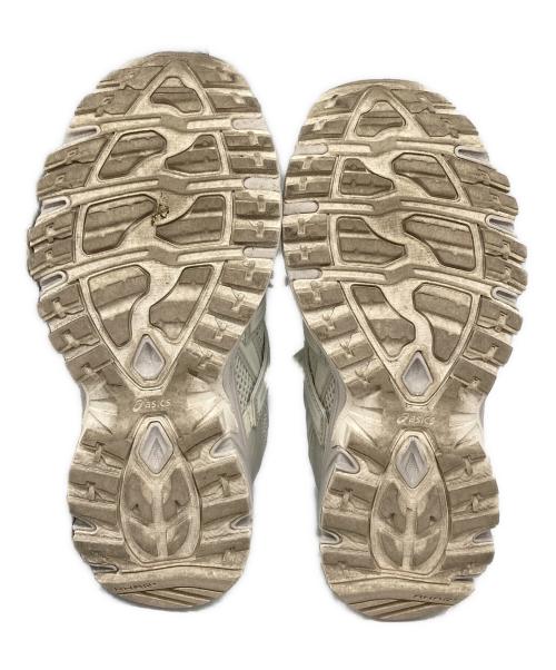 asics（アシックス）asics (アシックス) ローカットスニーカー ホワイト サイズ:24の古着・服飾アイテム