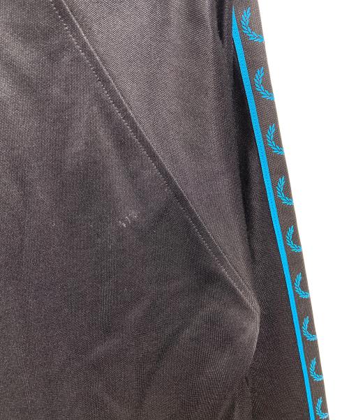 FRED PERRY（フレッドペリー）FRED PERRY (フレッドペリー) Contrast Tape Track Jacket ブラック サイズ:Mの古着・服飾アイテム