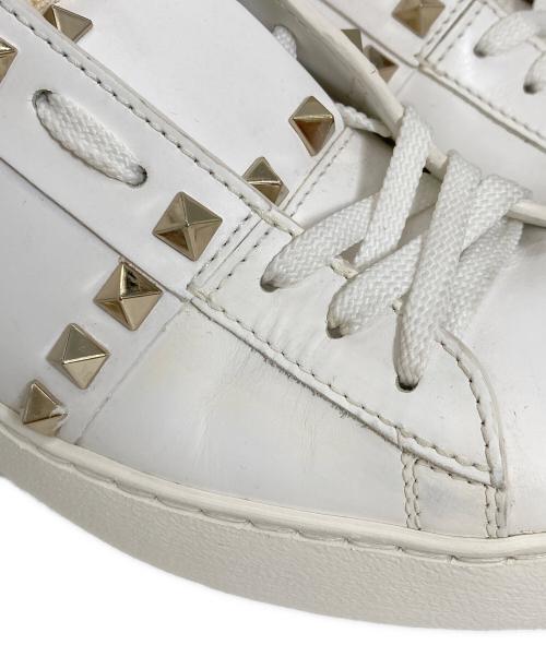 VALENTINO（ヴァレンティノ）VALENTINO (ヴァレンティノ) ロックスタッズスニーカー ホワイト サイズ:36の古着・服飾アイテム