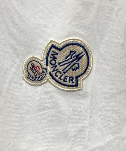 MONCLER（モンクレール）MONCLER (モンクレール) ワッペンTシャツ　MAGLIA T-SHIRT ホワイト サイズ:XXLの古着・服飾アイテム