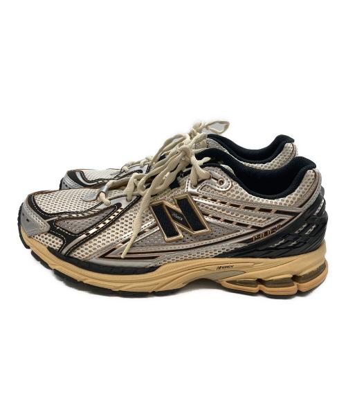 NEW BALANCE（ニューバランス）NEW BALANCE (ニューバランス) M1906RAV シルバー×アイボリー サイズ:26.5の古着・服飾アイテム