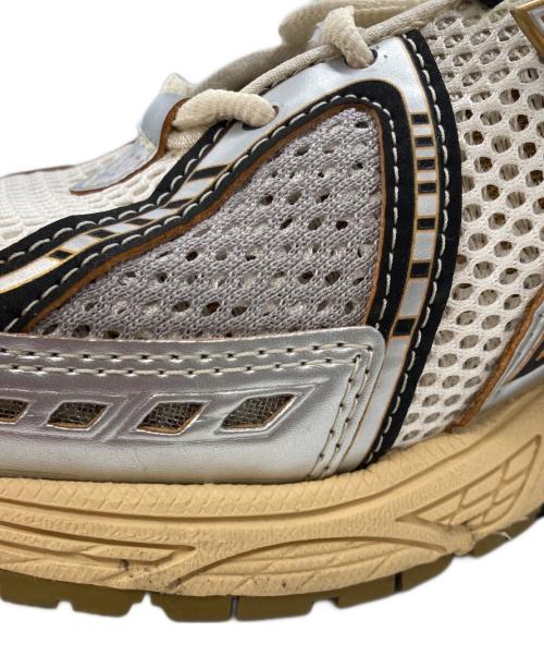 NEW BALANCE（ニューバランス）NEW BALANCE (ニューバランス) M1906RAV シルバー×アイボリー サイズ:26.5の古着・服飾アイテム