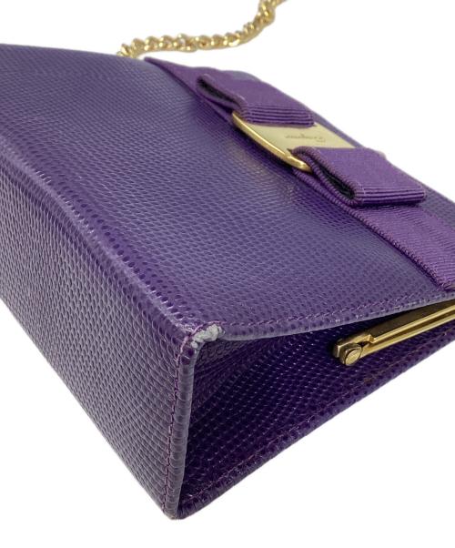 Salvatore Ferragamo（サルヴァトーレ フェラガモ）Salvatore Ferragamo (サルヴァトーレ フェラガモ) ヴァラリボンチェーンショルダーバッグ パープルの古着・服飾アイテム