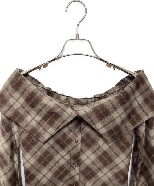 Unsually（アンジュアリー）Unsually (アンジュアリー) Check Off-shoulder ブラウン サイズ:表記なしの古着・服飾アイテム