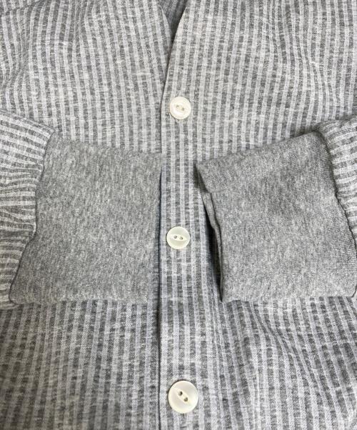 Needles（ニードルズ）Needles (ニードルズ) V NECK CARDIGAN - C/PE SUCKER JERSEY グレー サイズ:Mの古着・服飾アイテム