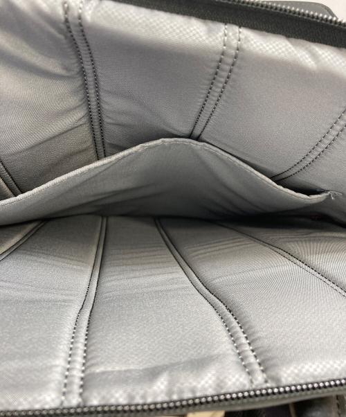 TUMI（トゥミ）TUMI (トゥミ) ロールトップバックパック グレーの古着・服飾アイテム