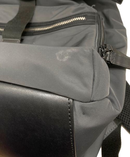 TUMI（トゥミ）TUMI (トゥミ) ロールトップバックパック グレーの古着・服飾アイテム