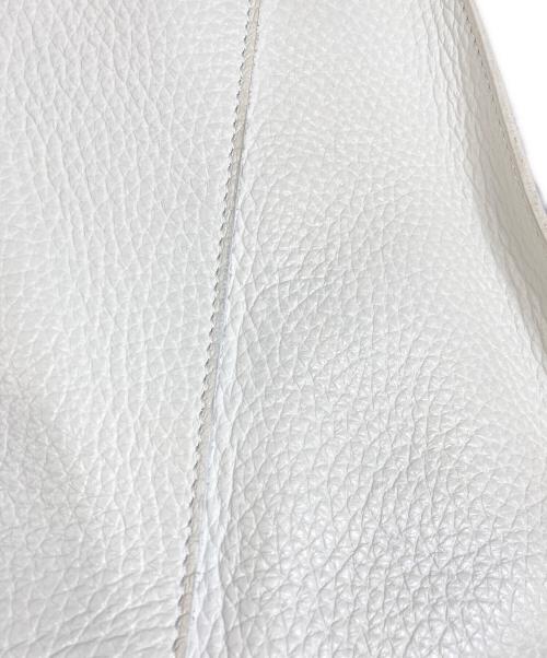 GIANNI CHIARINI（ジャンニ キアリーニ）GIANNI CHIARINI (ジャンニ キアリーニ) ユーフォリアトートバッグ ホワイトの古着・服飾アイテム