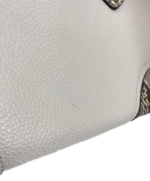 MICHAEL KORS（マイケルコース）MICHAEL KORS (マイケルコース) 2WAYバッグ アイボリーの古着・服飾アイテム