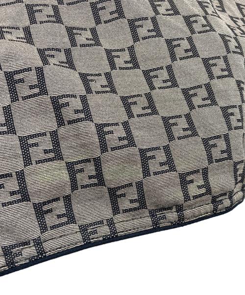 FENDI（フェンディ）FENDI (フェンディ) ノースリーブカットソー ベージュ サイズ:42の古着・服飾アイテム