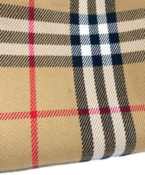 BURBERRY（バーバリー）BURBERRY (バーバリー) セカンドバッグ ベージュの古着・服飾アイテム