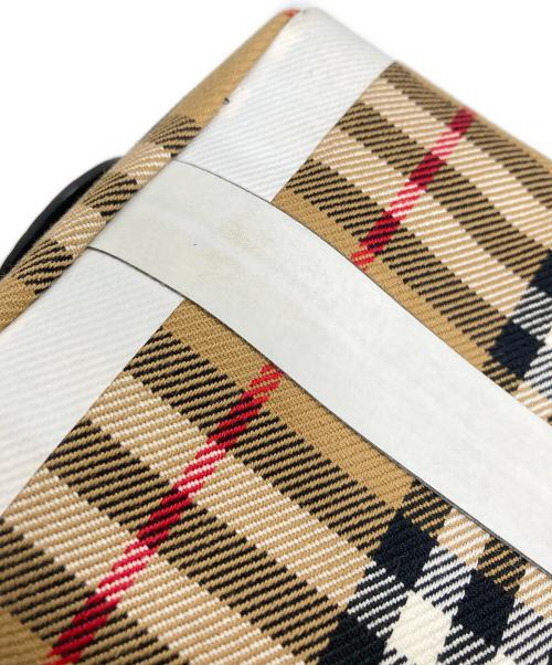 BURBERRY（バーバリー）BURBERRY (バーバリー) セカンドバッグ ベージュの古着・服飾アイテム