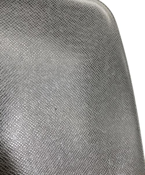 LOUIS VUITTON（ルイ ヴィトン）LOUIS VUITTON (ルイ ヴィトン) 財布　タイガ オーガナイザー・アトール・トラベルケース ブラックの古着・服飾アイテム