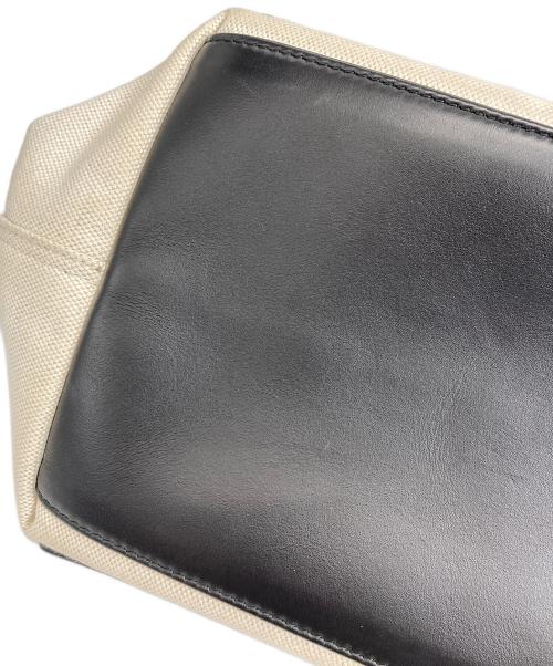 BALENCIAGA（バレンシアガ）BALENCIAGA (バレンシアガ) カバスS トートバッグ ベージュの古着・服飾アイテム