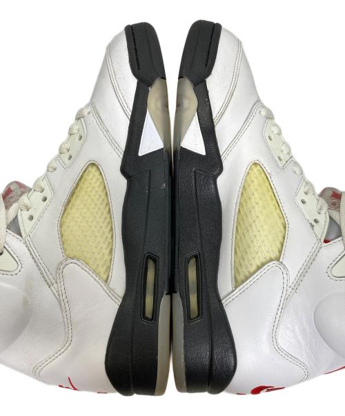 NIKE（ナイキ）NIKE (ナイキ) ハイカットスニーカー　Jordan 5 Retro ホワイト サイズ:26.5cmの古着・服飾アイテム