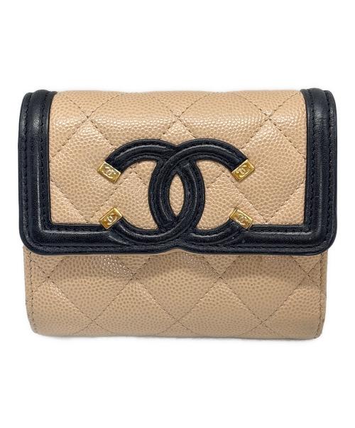 CHANEL（シャネル）CHANEL (シャネル) 3つ折り財布　CCフィリグリー コンパクトウォレット ベージュの古着・服飾アイテム