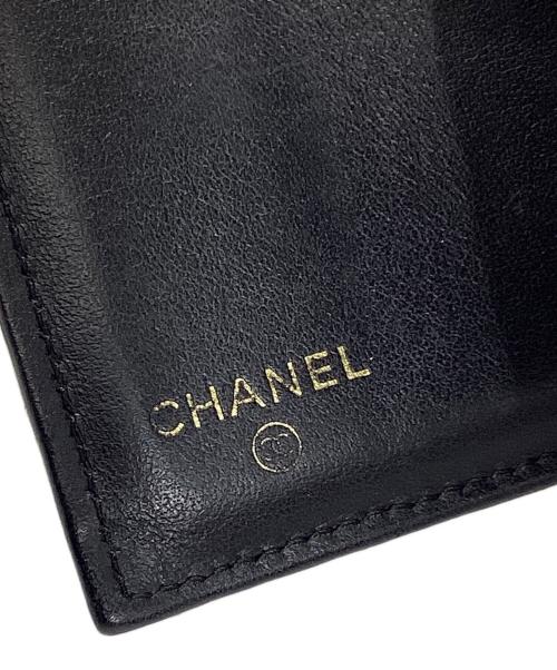 CHANEL（シャネル）CHANEL (シャネル) 3つ折り財布　CCフィリグリー コンパクトウォレット ベージュの古着・服飾アイテム