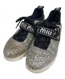MIU MIU（ミュウミュウ）の古着「スニーカー」｜グレー