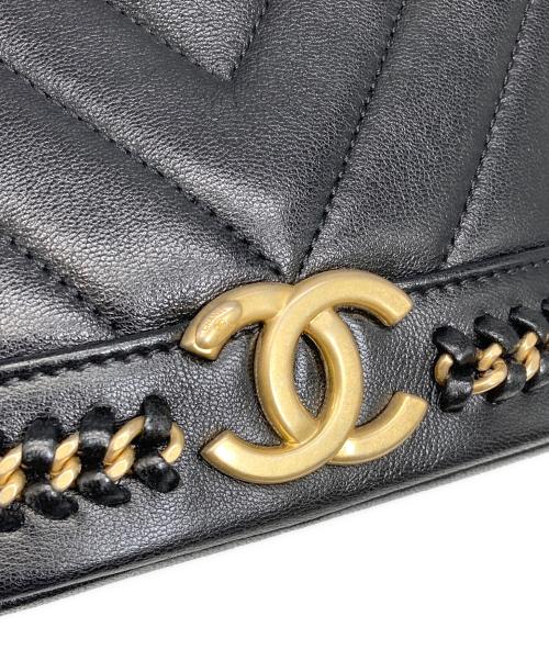 CHANEL（シャネル）CHANEL (シャネル) シェブロン Vステッチココマークチェーン巾着バッグの古着・服飾アイテム