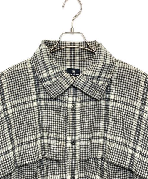 ISSEY MIYAKE（イッセイミヤケ）ISSEY MIYAKE (イッセイミヤケ) チェックシャツ グレー サイズ:Mの古着・服飾アイテム