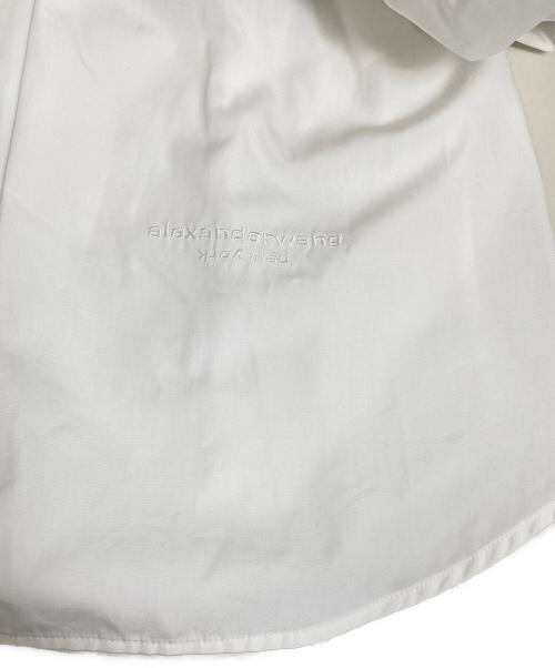 ALEXANDER WANG（アレキサンダー・ワン）ALEXANDER WANG (アレキサンダー・ワン) Long Sleeve Smocked Cami Shirt ホワイト サイズ:XS 未使用品の古着・服飾アイテム