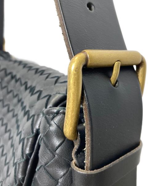 BOTTEGA VENETA（ボッテガベネタ）BOTTEGA VENETA (ボッテガベネタ) イントレチャートショルダーバッグ ブラックの古着・服飾アイテム