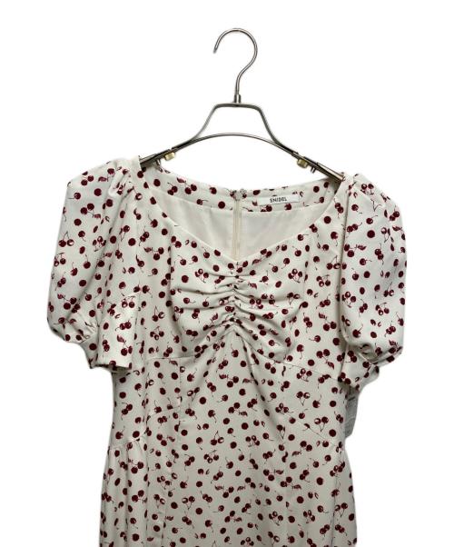 Snidel（スナイデル）Snidel (スナイデル) Sustainableフルーツプリントワンピース レッド サイズ:1 未使用品の古着・服飾アイテム