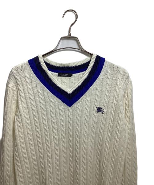BURBERRY BLACK LABEL（バーバリーブラックレーベル）BURBERRY BLACK LABEL (バーバリーブラックレーベル) Vネックニット ホワイト サイズ:2の古着・服飾アイテム