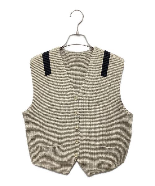 ISSEY MIYAKE（イッセイミヤケ）ISSEY MIYAKE (イッセイミヤケ) プリーツベスト グレー サイズ:表記なしの古着・服飾アイテム