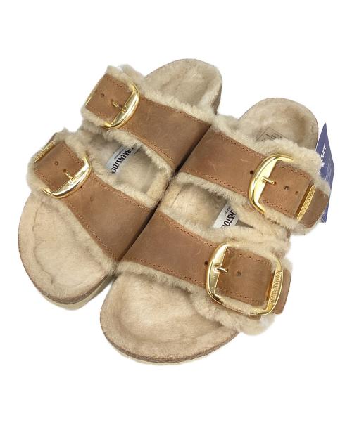 BIRKENSTOCK（ビルケンシュトック）BIRKENSTOCK (ビルケンシュトック) Arizona Big Buckle Sherling ブラウン サイズ:37 未使用品の古着・服飾アイテム