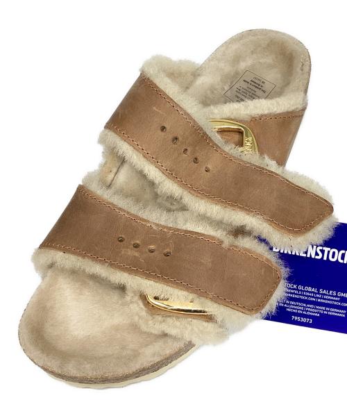 BIRKENSTOCK（ビルケンシュトック）BIRKENSTOCK (ビルケンシュトック) Arizona Big Buckle Sherling ブラウン サイズ:37 未使用品の古着・服飾アイテム